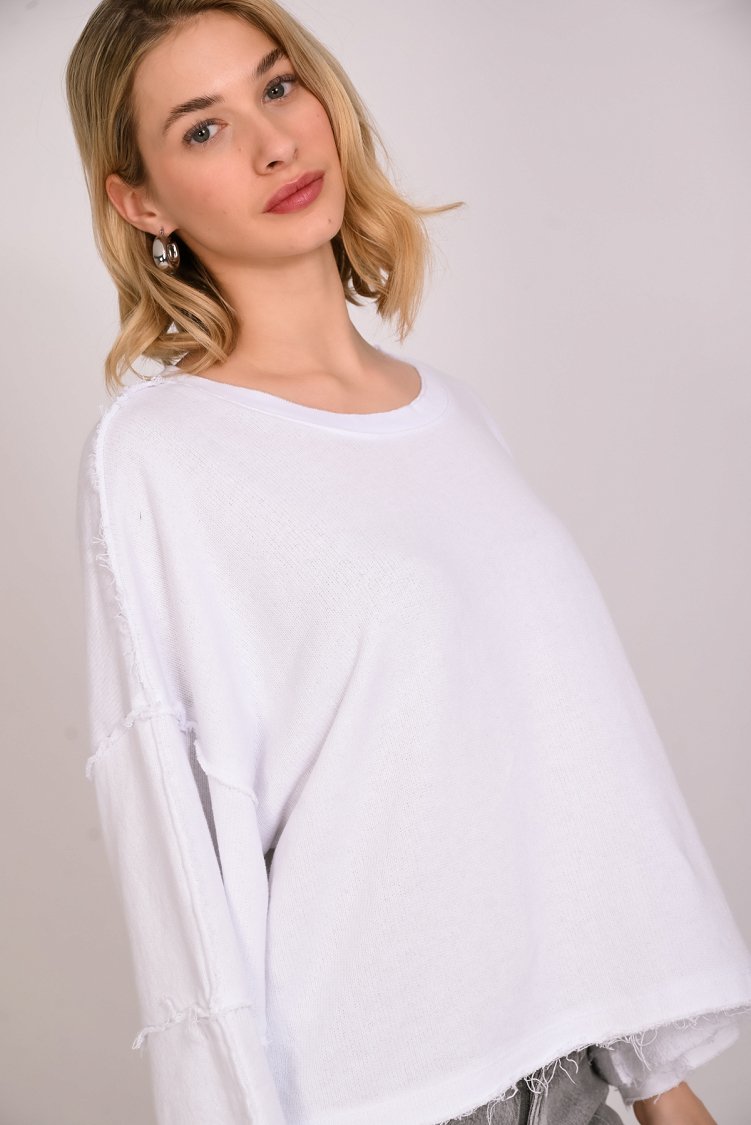 Μπλούζα crop με εξώραφα