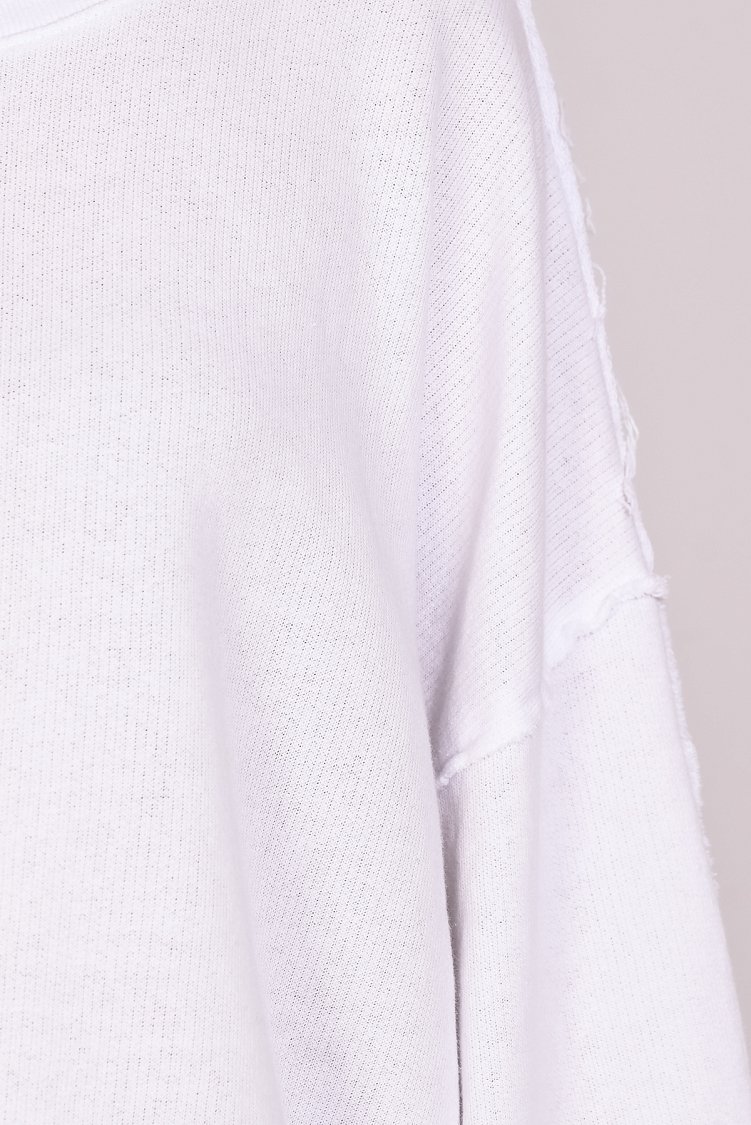 Μπλούζα crop με εξώραφα