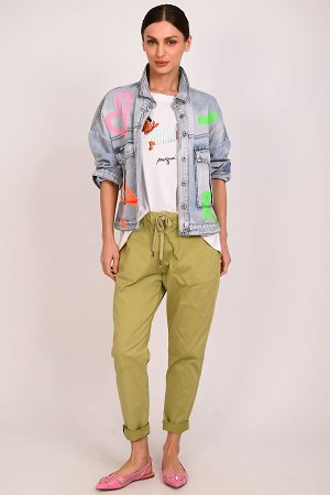 Jean jacket με χρωματιστά γράμματα