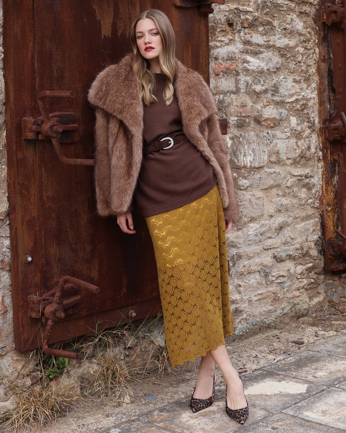 Faux fur lace skirt