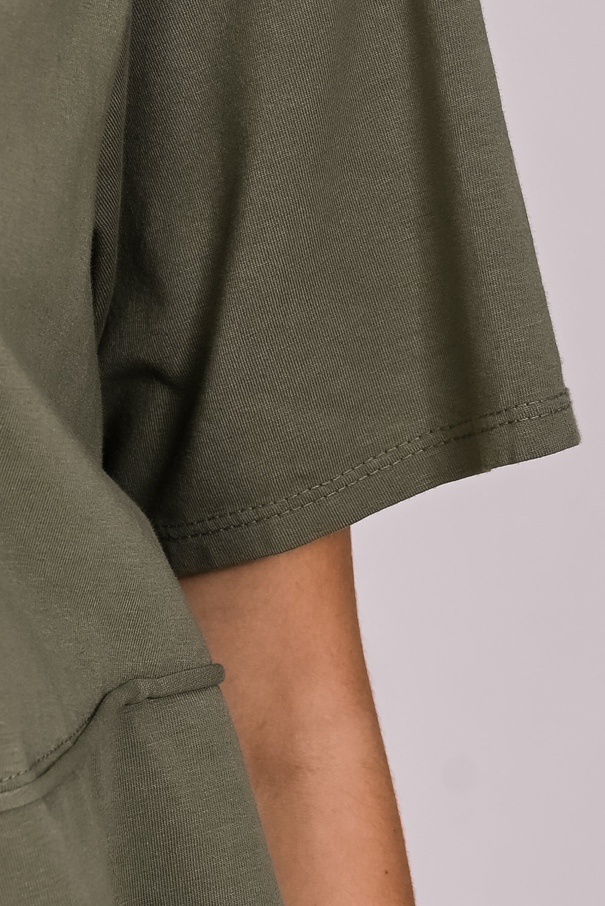 Μπλούζα μακό ασύμμετρη με εξώραφα