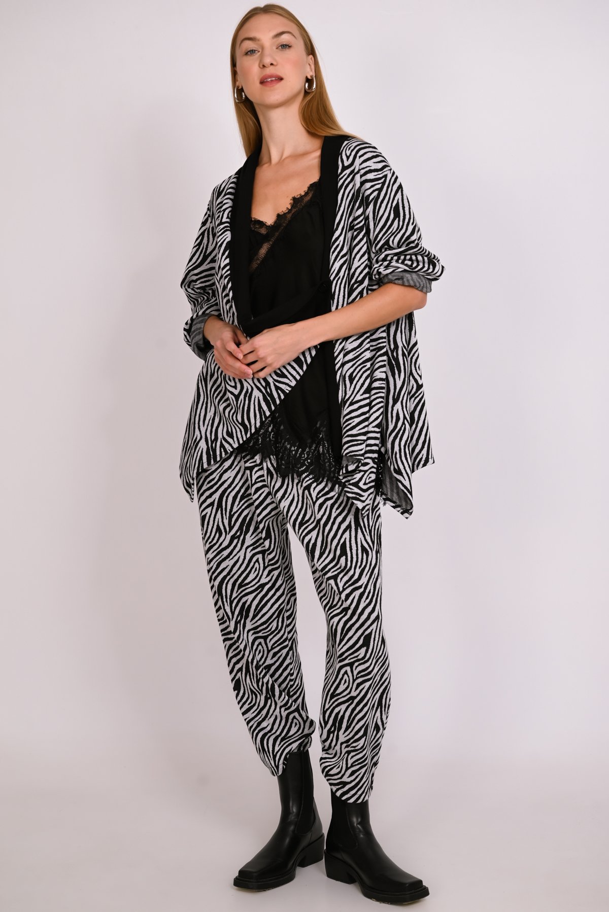 Ζακέτα animal print με μύτες