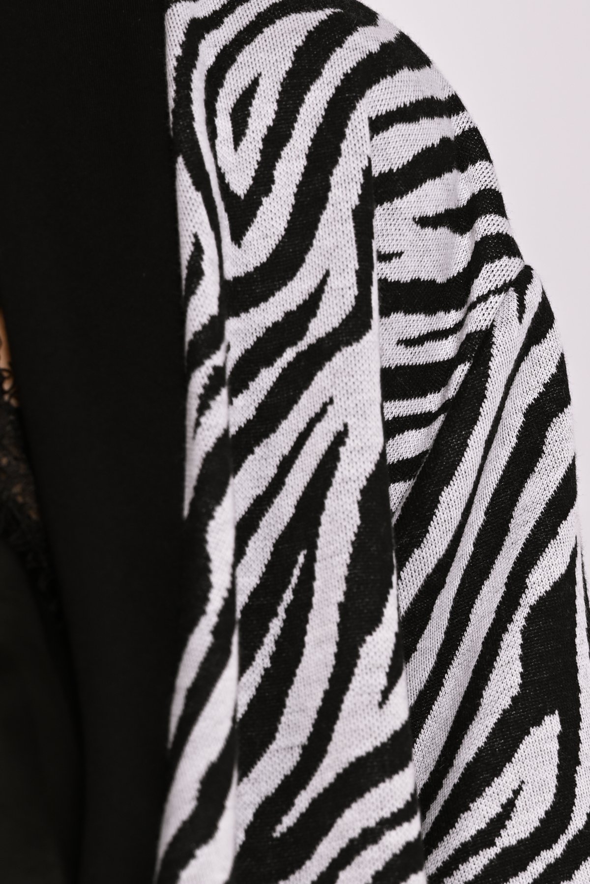 Ζακέτα animal print με μύτες